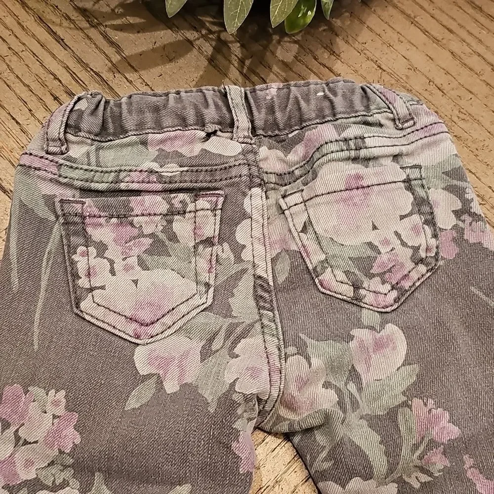 The Children's Place Floral Print Jean Jeggings Size 12-18 Month- Gray and Pink